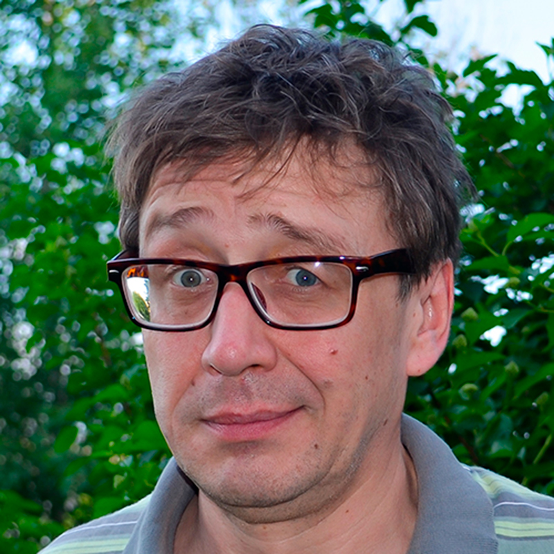 Графический дизайнер, веб-программист