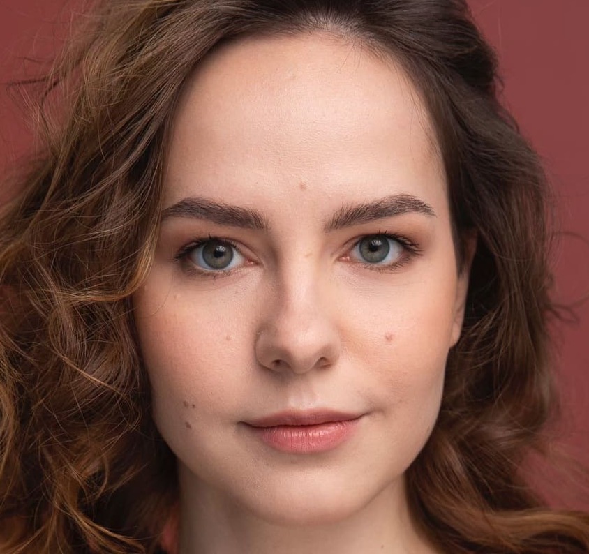 Актриса, диктор, преподаватель