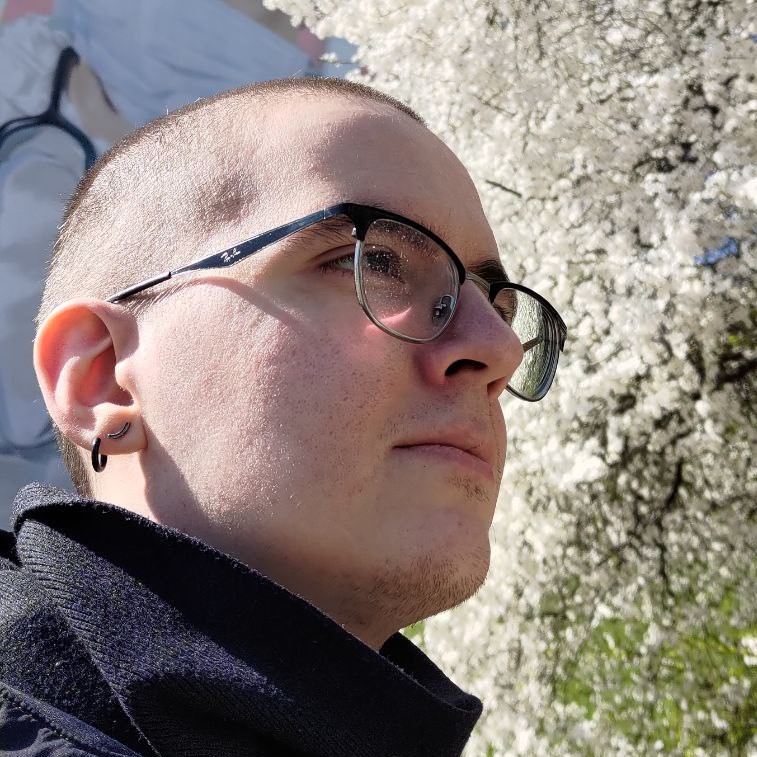 Специалист технической поддержки / Программист Ruby, PHP