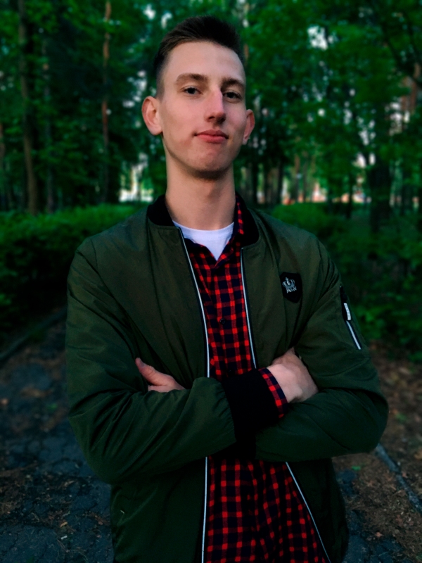 Видеомонтажёр