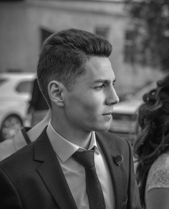 UI/UX дизайнер